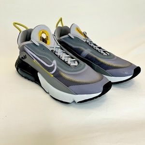 Nike Air Max 2090 Grey Yellow 11.5